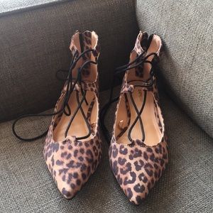 😍 🤩 NWOT Express Flats Size 7